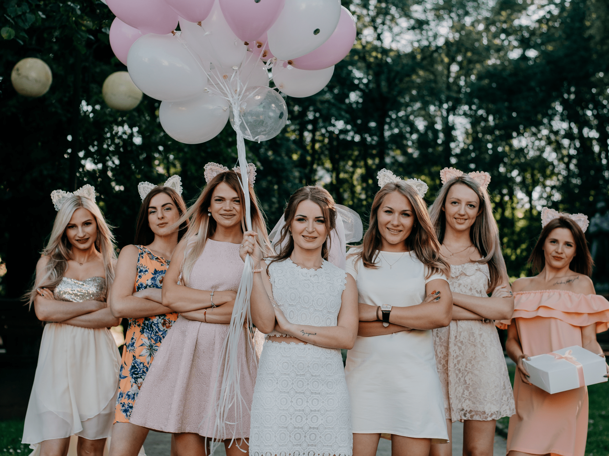 friends at outdoor bridal shower