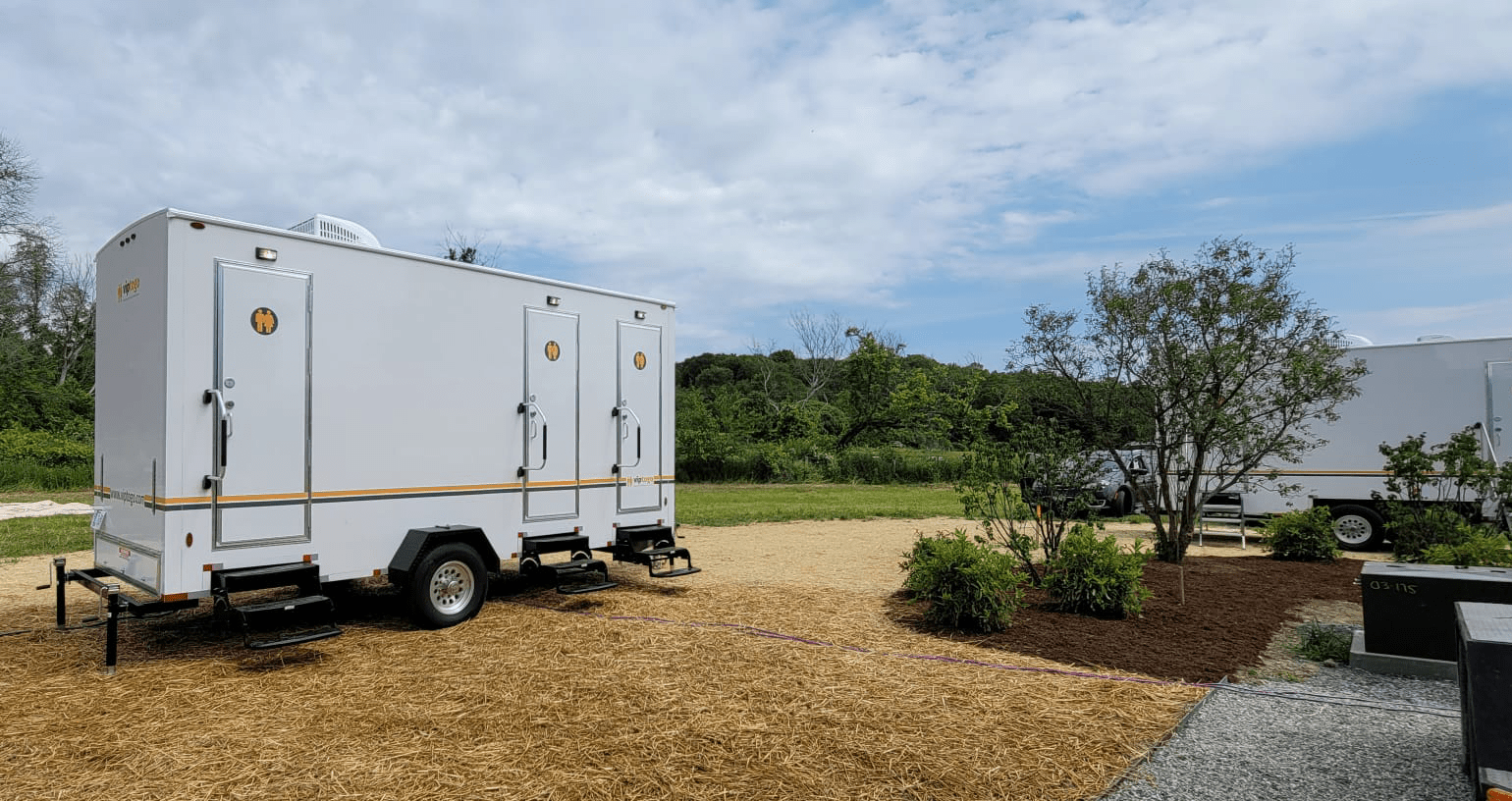 portable restroom rentals