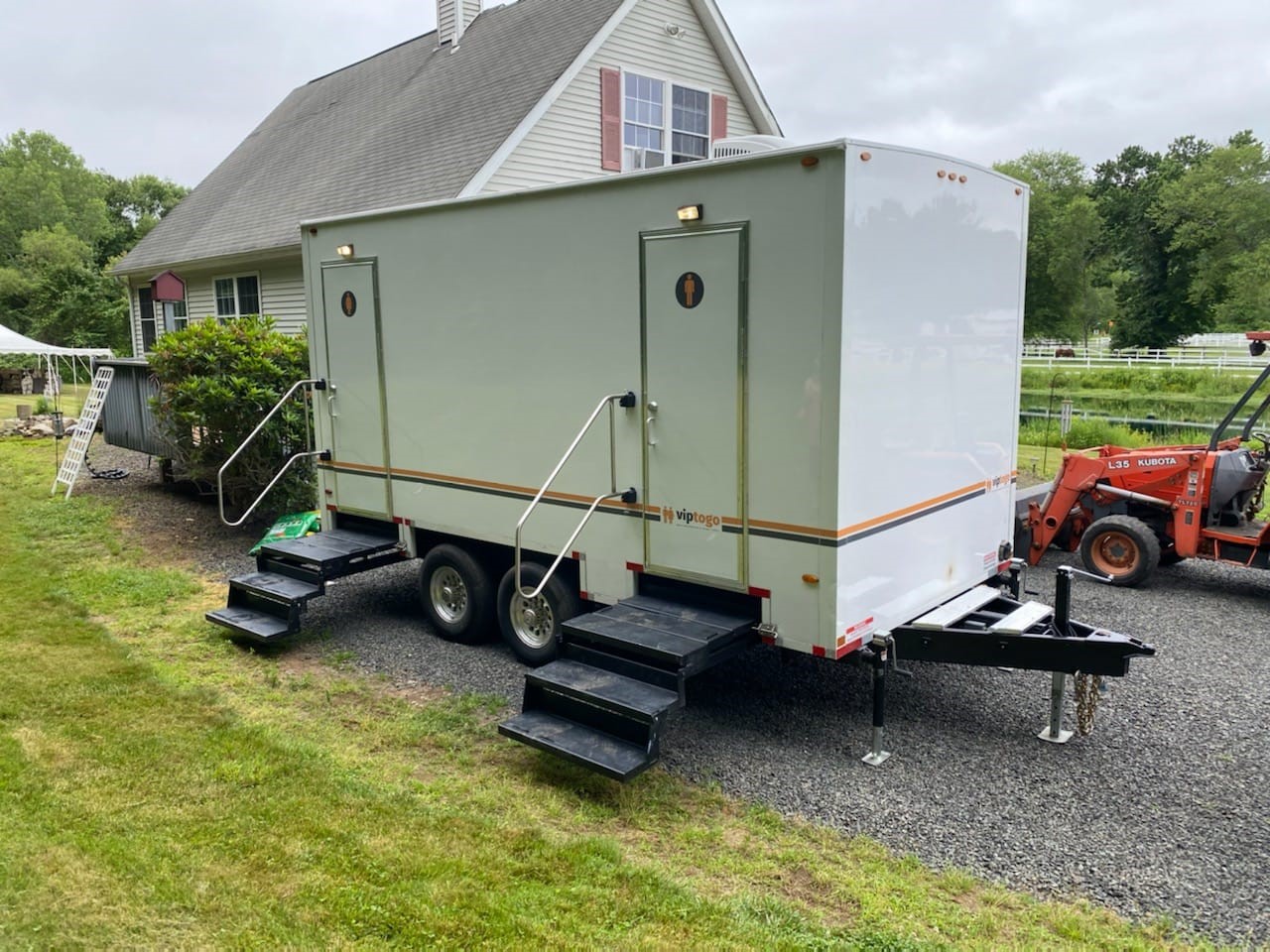 portable restroom trailer rental outside home