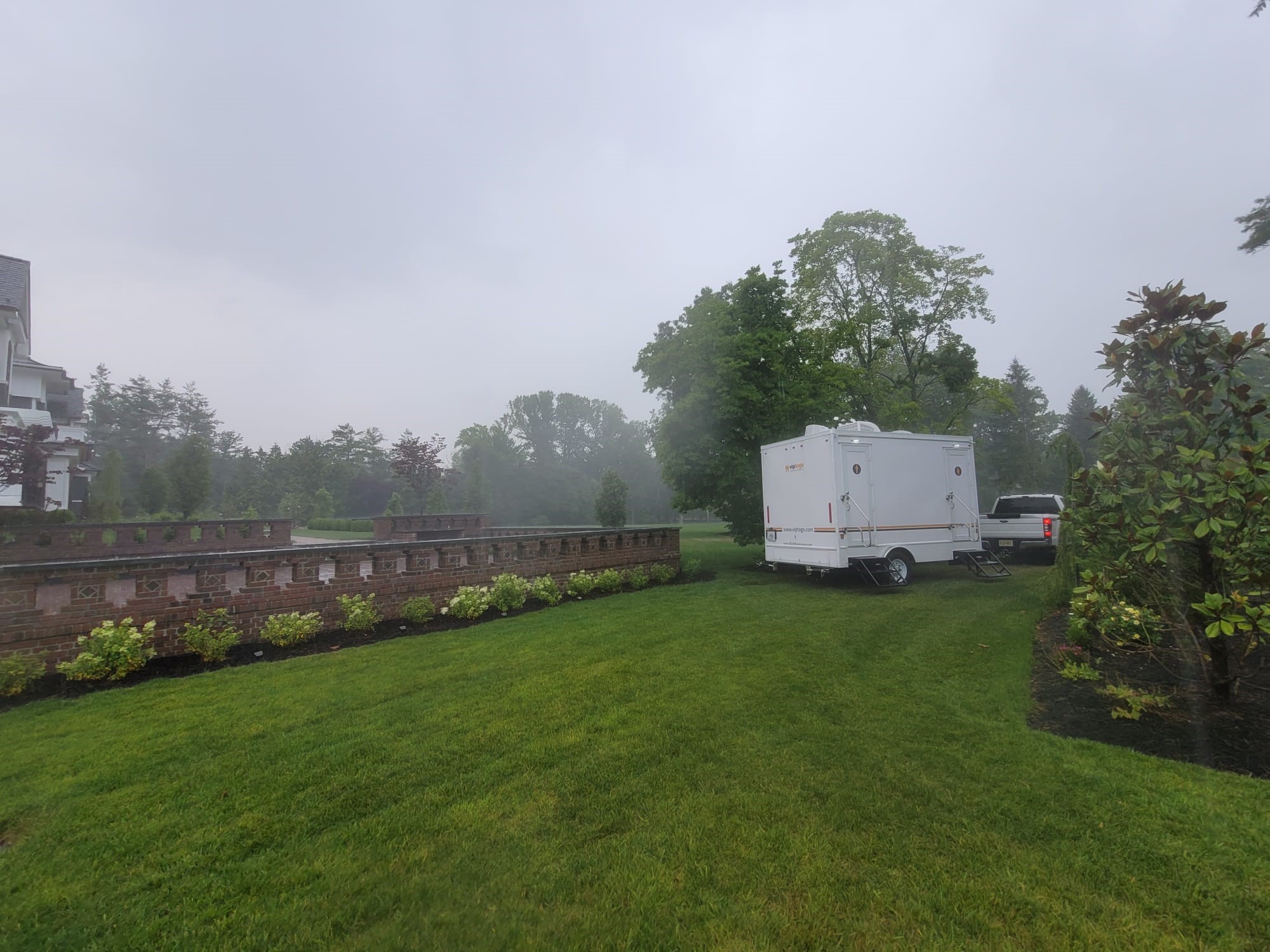 restroom trailer rental for events