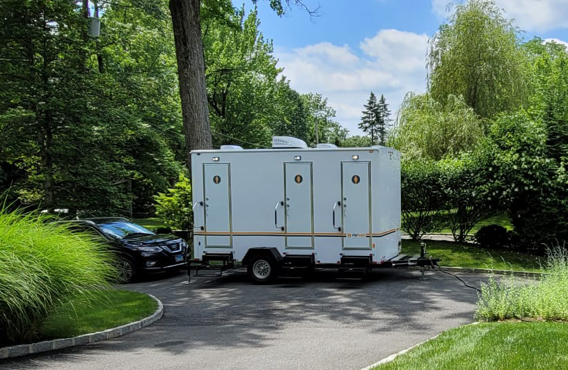 restroom trailer rental